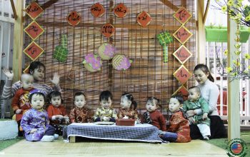 Giữ Tết cho con trẻ - Trải nghiệm 1 ngày gói bánh chưng tại Việt Mỹ Montessori